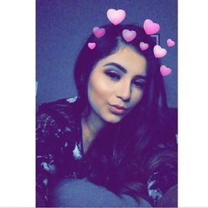 Meet your Posher, Alyssa